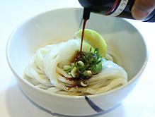 写真：おろししょうゆうどん